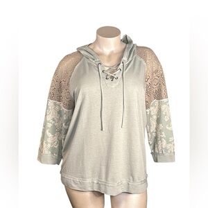 Cato hooded pullover NWT